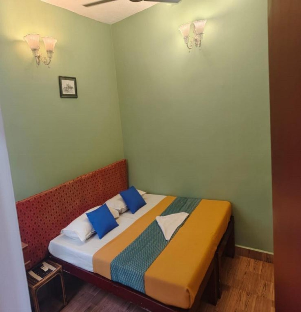 Room image 2